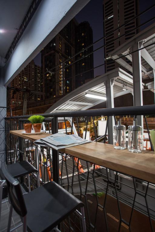 Sleeplab Hostel Bangkok Dış mekan fotoğraf