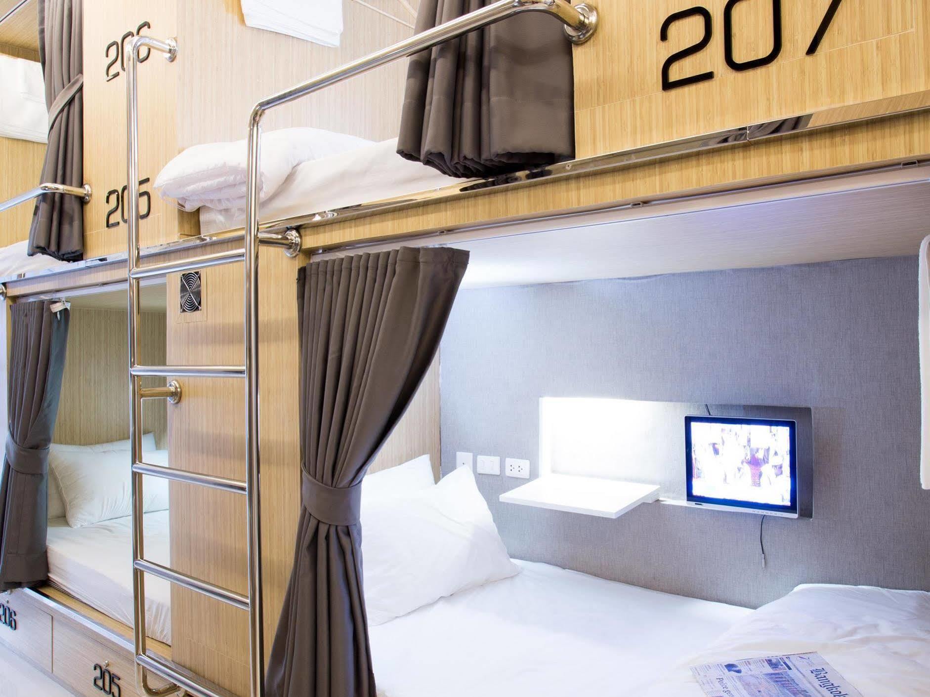 Sleeplab Hostel Bangkok Dış mekan fotoğraf
